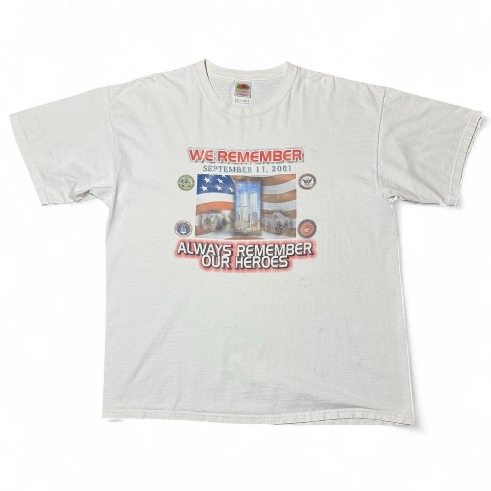 Vintage Y2K 9/11 Memorial Commemorative We Remember Our Heroes T-shirt XL